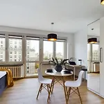 Bright Studio In Downtown Warsaw By Noclegi Renters