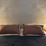 B2 - Noble Room - Warsaw City Haven - Shared Bathroom