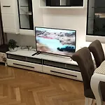 B10 Solec Kozminska 2 Rooms Football Stadium
