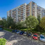 Kwiatkowskiego Apartment In Warsaw Perfect For Remote Work By Noclegi Renters