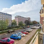 Park Praski Inviting Apartment