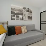 Dwupietrowy Apartament Dla 7 Osob Z Ogrodkiem By Noclegi Renters