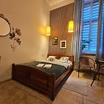 Deja Vu Hostel