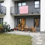 Relax&Comfort New Waw 50 Sqm With Terrace, Garden, Free Parking And Ac