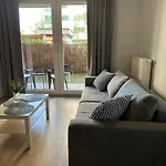 Cosy Apartment Near To The Chopin\'S Airport Cybernetyki 2C
