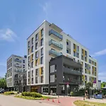 Comfort & Style 2-Room Apartment And Free Parking