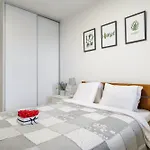 Lumina 3 Bedroom Apart Park Szczesliwicki
