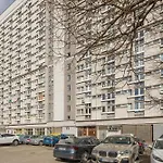 Elegant Apartment Pereca Ideal For Remote Work In Warsaw City Centre By Noclegi Renters