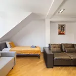 Comfortable Apartment - City Center - Warsaw Stays - Piwna
