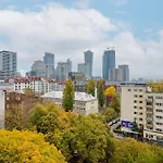 Chlodna Apartments With A City View Wola By Noclegi Renters