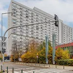 Chlodna Apartments With A City View Wola By Noclegi Renters