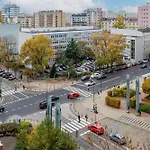 Chlodna Apartments With A City View Wola By Noclegi Renters
