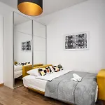 Prymasa Tysiaclecia 83A Free Garage By Perfect Apart