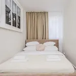 Grzybowska P&O Serviced Apartments