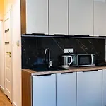 Funkcjonalne Studio Blisko Przystankow