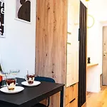 Funkcjonalne Studio Blisko Przystankow