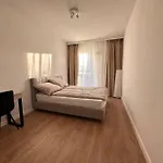 Kaskady Modern Apartment - Close To The Center