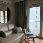 Luxury Modern Apartment,Quiet Place Near To The Airport