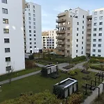 Luxury Modern Apartment,Quiet Place Near To The Airport