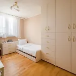 Targowek Homely Apartment