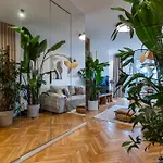 Warsaw Concierge Kinowa Gardens