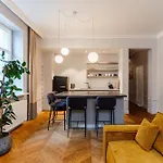 Warsaw Concierge Gagarina Garden