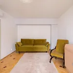 Dolina Sluzewiecka Homely Apartment