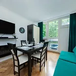 Unitapartament Short Rent Apartment In Warsaw By Metro Station Rondo Onz Apart With 3Bedrooms 22