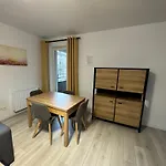 Apartament Wiosenny Kamienica Grochow With Free Parking