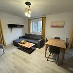 Apartament Wiosenny Kamienica Grochow With Free Parking