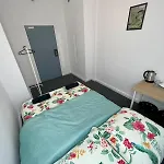 Fantastic Waw - Ch5 Pokoj C204