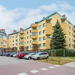 Comfortable Apartment With Two Bedrooms & Parking By Noclegi Renters