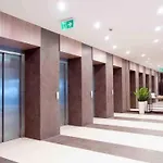 Urban Chic - Rondo Onz - Luxury Warsaw Stays - 2 Bedrooms - Pereca Street