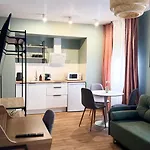 Raspberry Apartment With Balcony #Self Check-In