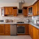 National Stadium Charming Apartment