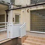 National Stadium Charming Apartment
