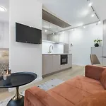 Apartament Jerozolimskie 89 Centrum Warszawy W Pelni Wyposazone