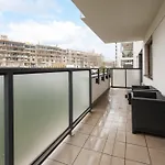 Sakura Deluxe Aparment