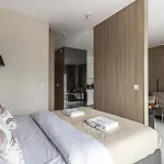 P&O Apartments Mennica Residence VII