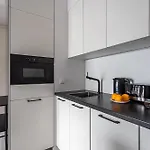 P&O Apartments Mennica Residence VII