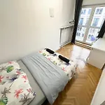 Fantastic Waw - W8 Room A