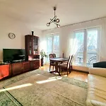 Saska Kepa Apartment