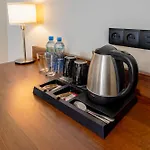 Hit Hotel