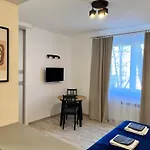 Ohmyhome-Ogrodowa