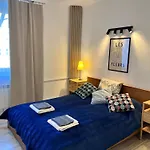 Ohmyhome-Ogrodowa