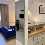 Ohmyhome-Ogrodowa