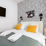 Prymasa Tysiaclecia - P&O Serviced Apartments
