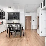 Prymasa Tysiaclecia - P&O Serviced Apartments