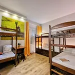 Helvetia Warsaw - Private Rooms In City Center And Old Town
