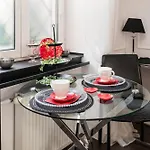 Premium Apart Varsovia Alice 2